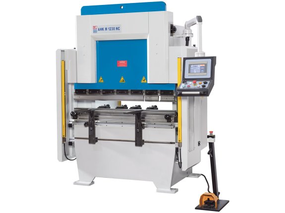 AHK M 1230 NC